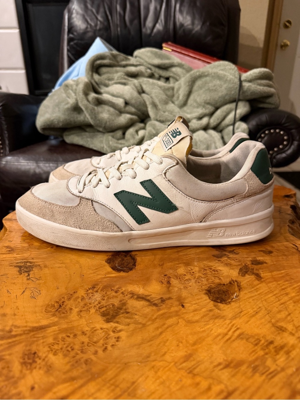 New Balance 300 Court White Green Retro Sneaker CT300WG3 Men's 12 / Women's 13.5